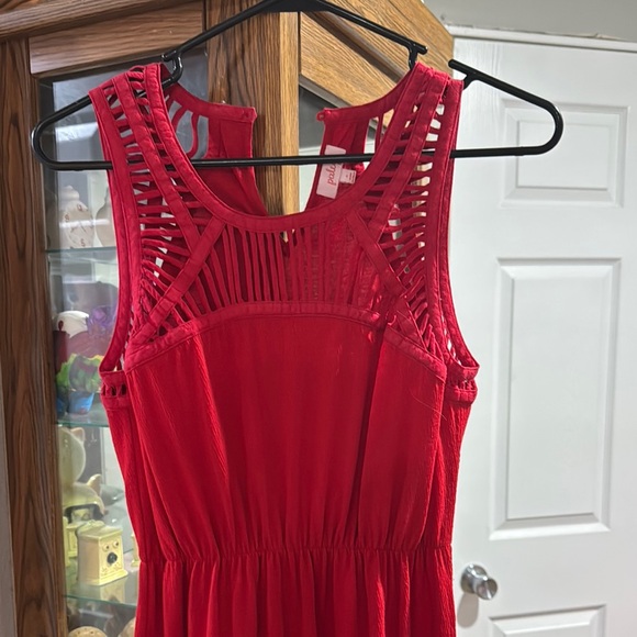 Small Elegant Red mini Dress - Picture 3 of 3